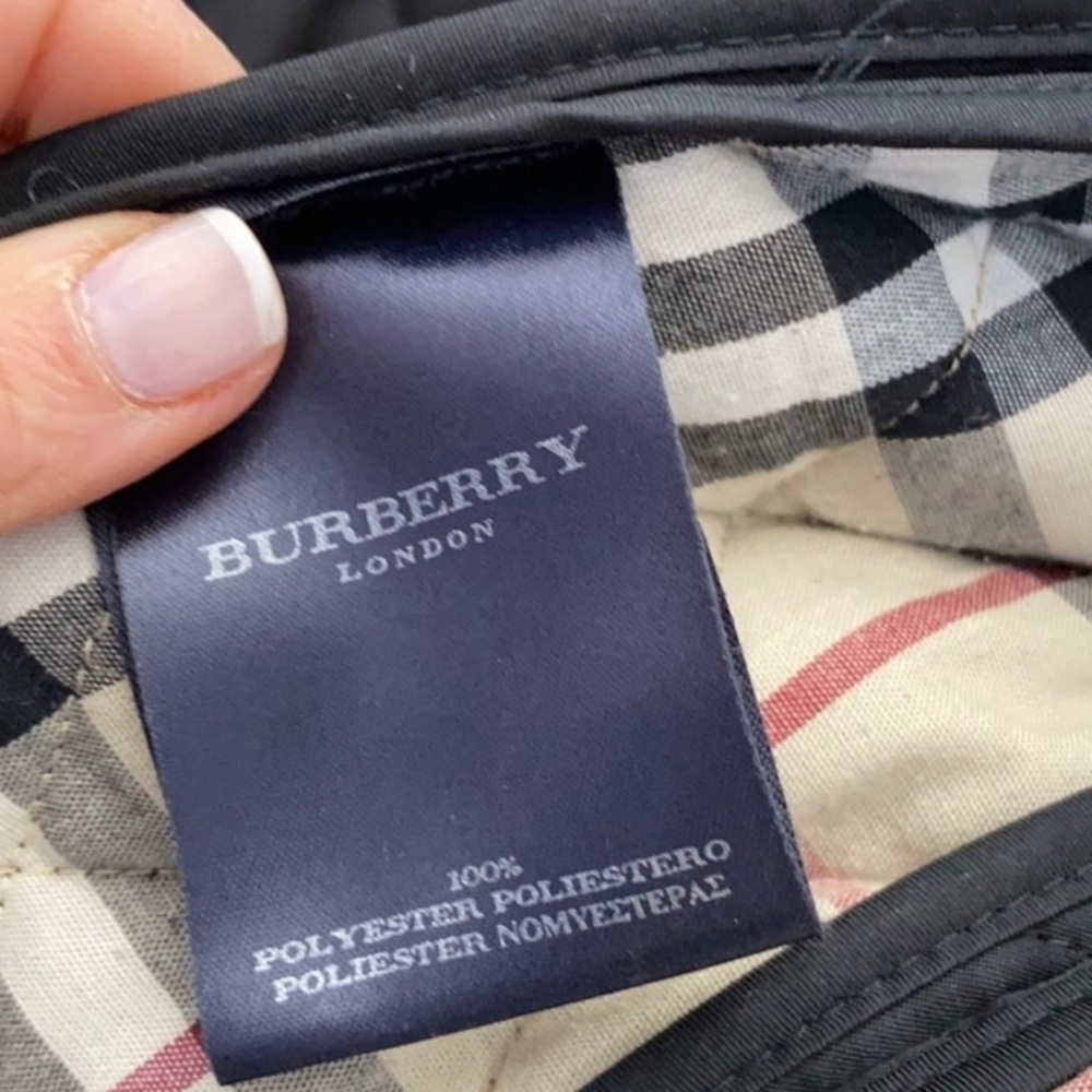 Burberry Quilted Jacket - Picture 6 of 7